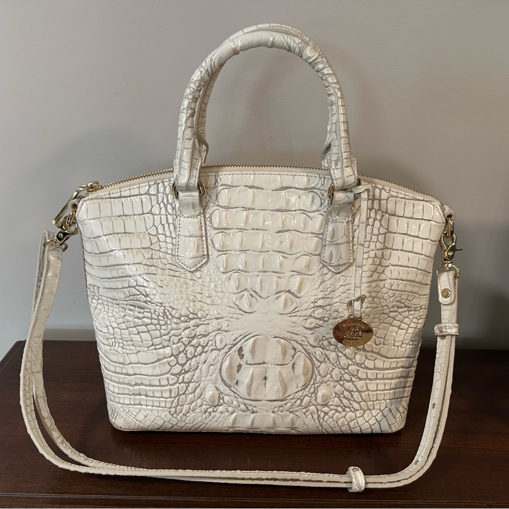 *GENTLY USED* Brahmin Melbourne White Duxbury Large Purse Satchel Bag Embossed